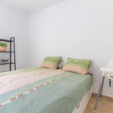 Apartment 2 Bedroom Stunning In